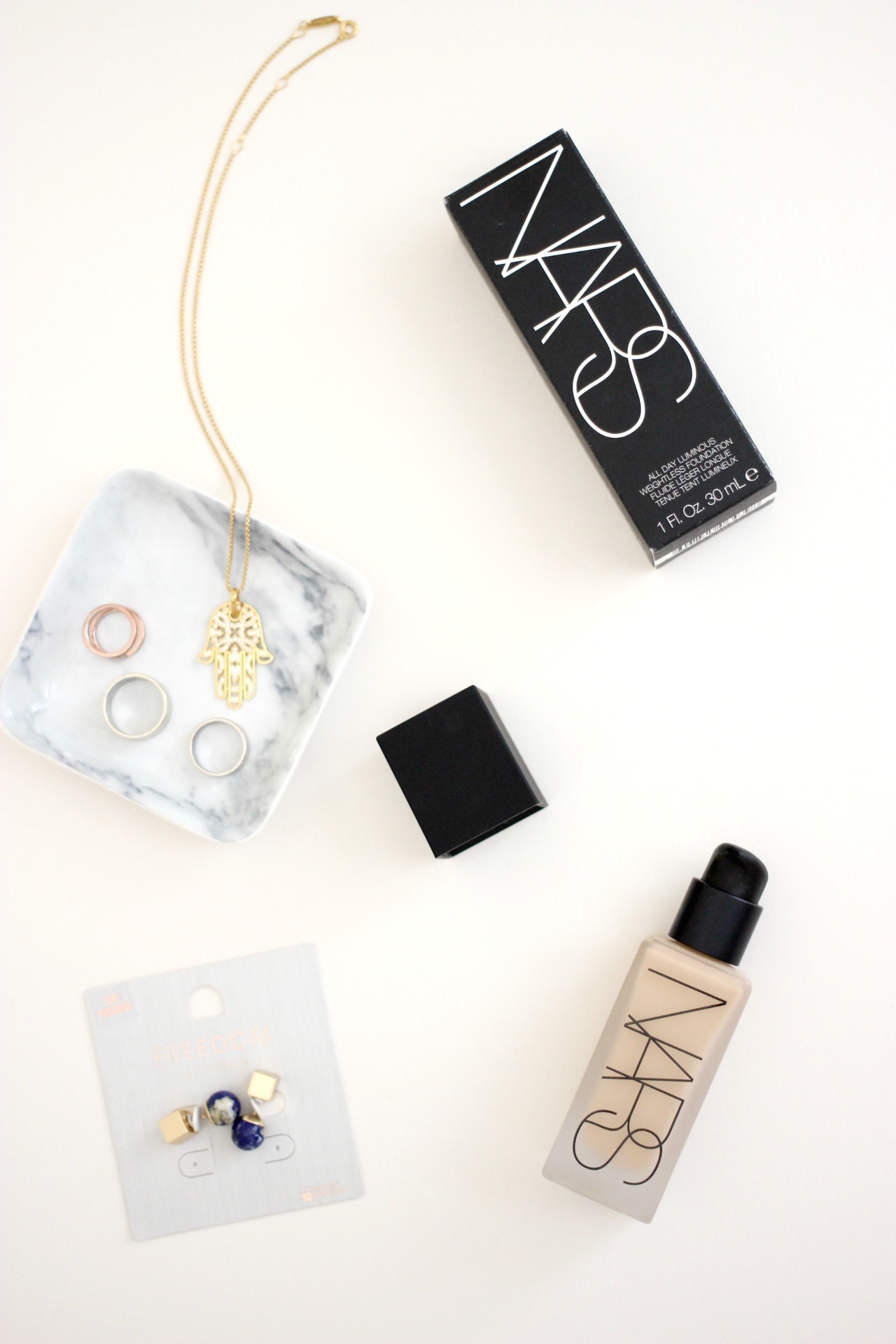 Nars All Day Luminous Weightless foundation santa fe swatches