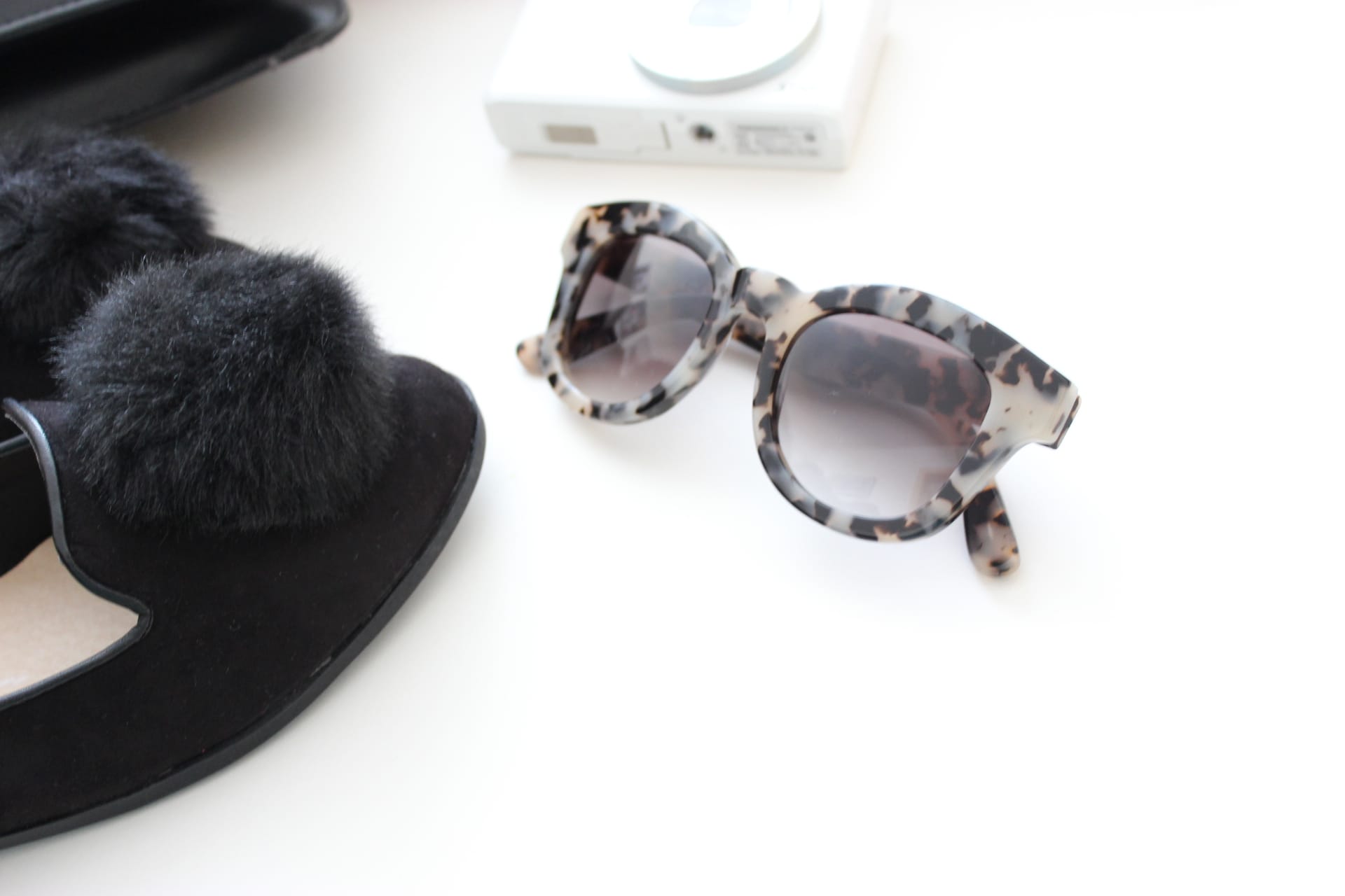 tortoiseshell sunglasses