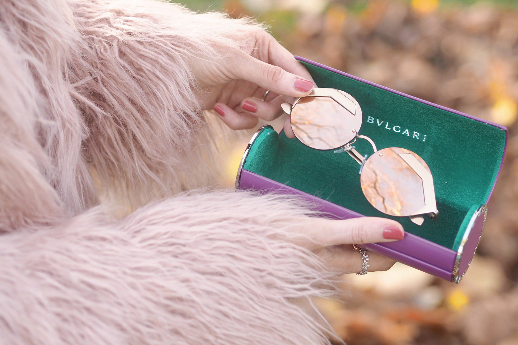 pink shaggy fur jacket | winter style | winter lookbook | Bulgari Serpenti pink mirror sunglasses | autumn fashion | fall style | lookbook