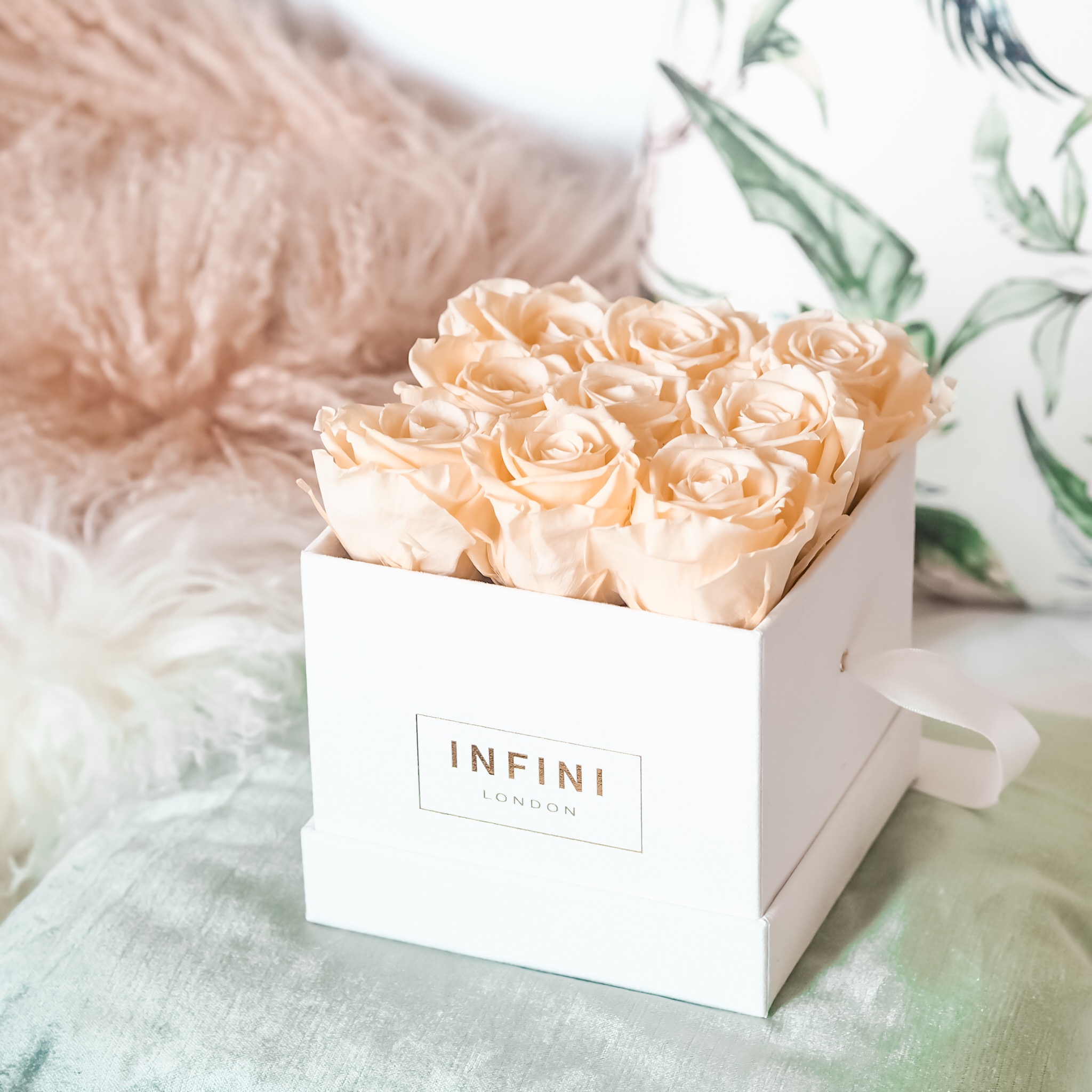 Infini London Roses | roses that last a year | roses that don't need water | roses that last years | flowers that don't need water or feed | roses that last for years
